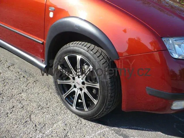 Plastové prahy+plastové lemy Škoda Fabia