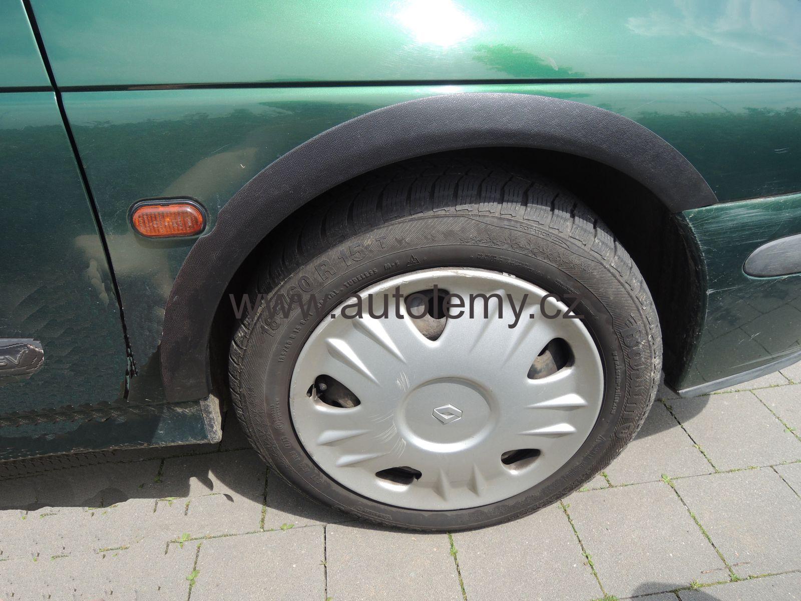 Plastové lemy blatníků Renault Mégane 5dv. hatchback, sedan 99-03, facelift