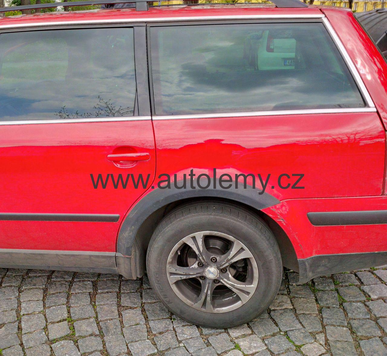 Plastové lemy blatníku VW Passat B5.5 3BG 2000-2005 combi, variant