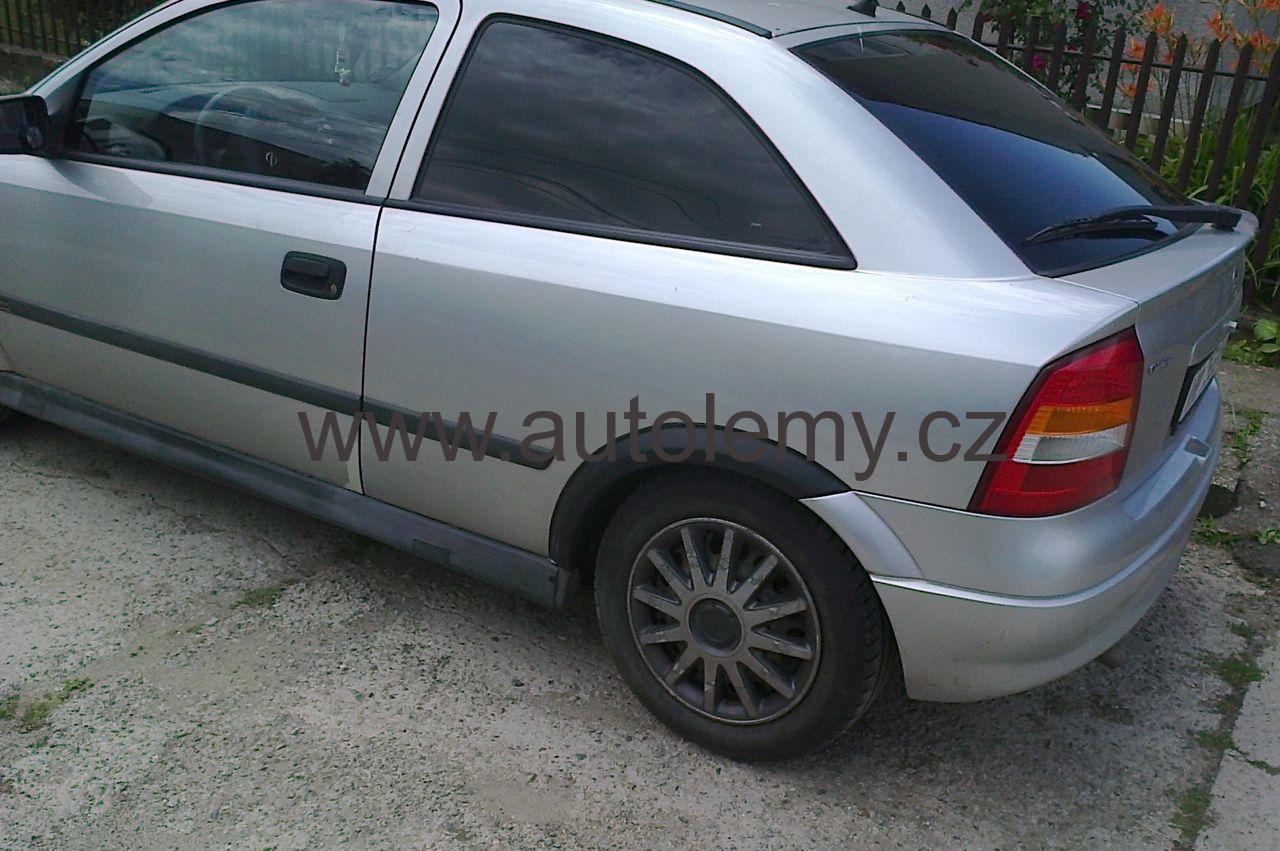 Plastové zadní lemy blatníku Opel Astra G 1998-2009 hatchback, sedan