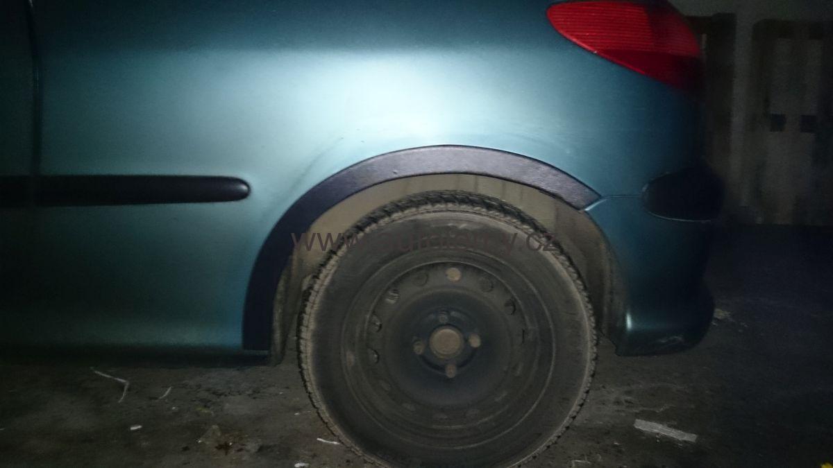 Plastové lemy blatníku Peugeot 206  3dveř. 1998-2007